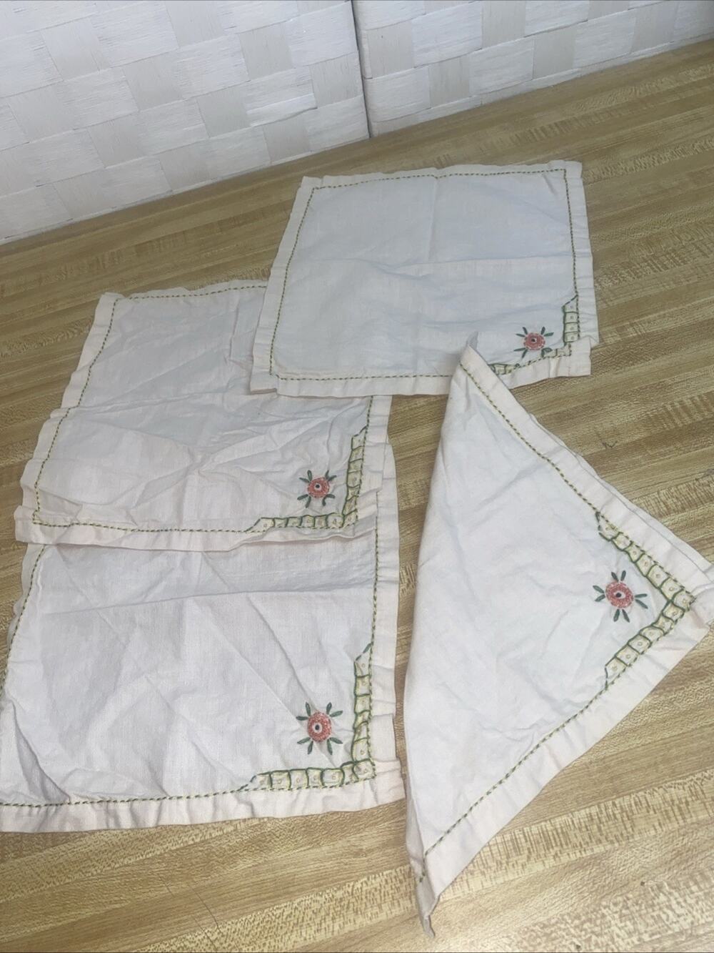 1940s Handmade Embroidered Cotton Napkins Set of 4 Floral Tea/Luncheon